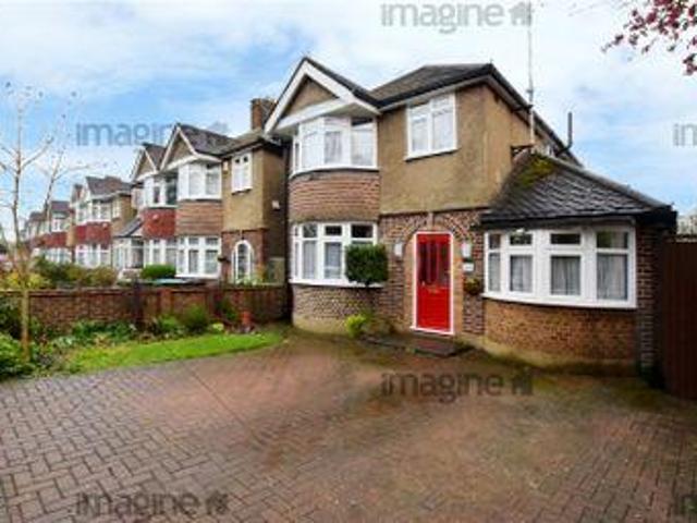 House for sale in North Watford, Hertfordshire
