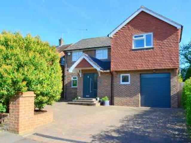 House for sale in Pachesham Park, Surrey