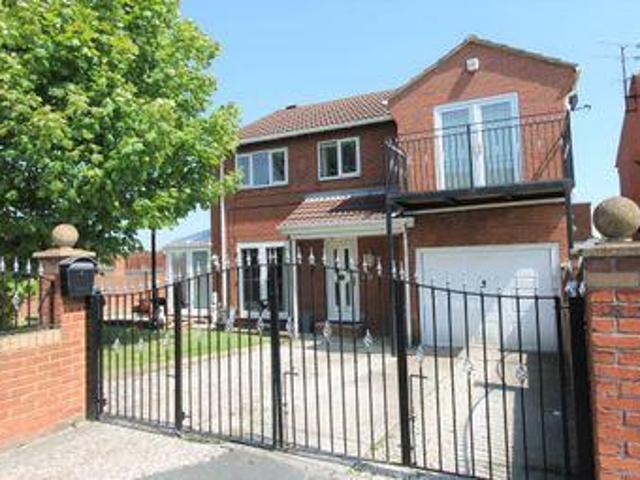 House for sale in Barnsley, South Yorkshire
