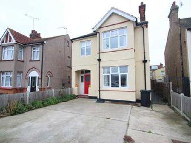 House for sale in Dale Hill, Essex