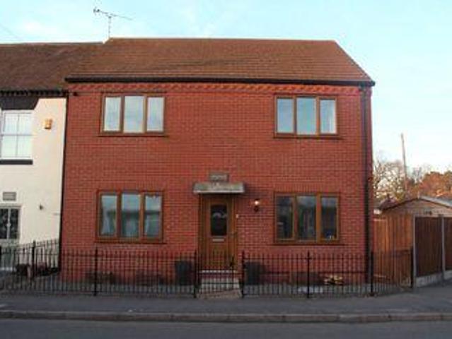 House for sale in Camp Hill, Warwickshire