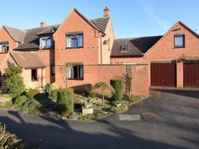 House for sale in Warwick, Warwickshire