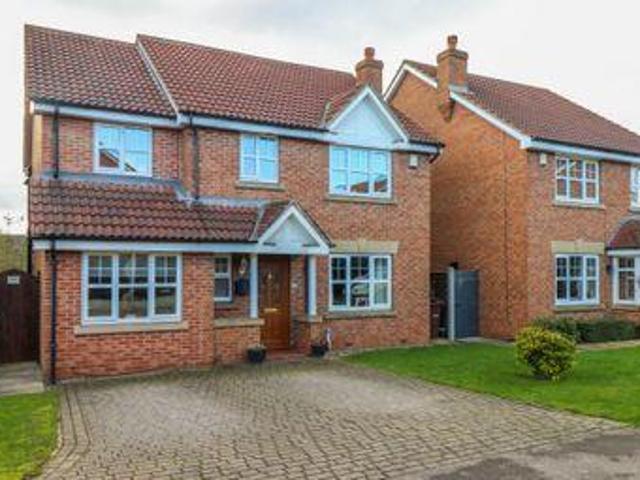 House for sale in Ossett, West Yorkshire