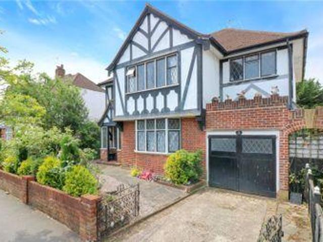 House for sale in North Watford, Hertfordshire