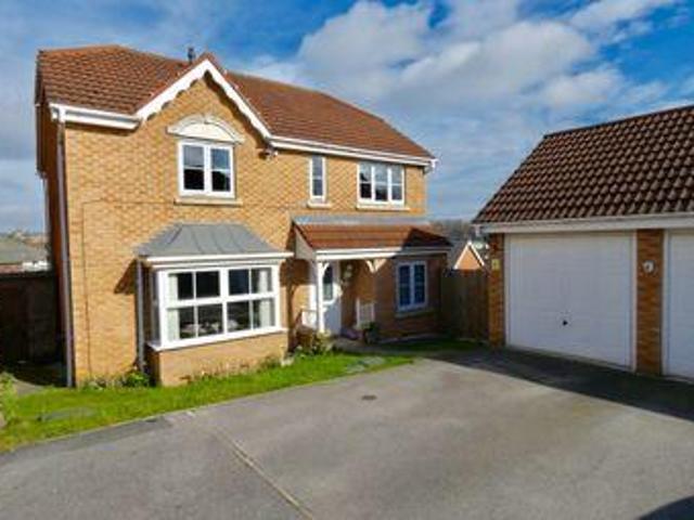 House for sale in Cleckheaton, West Yorkshire