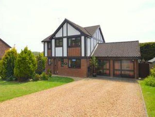 House for sale in Northampton, Northamptonshire