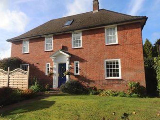 House for sale in Hillview, Surrey