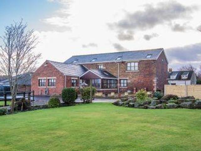 House for sale in Roby Mill, Lancashire
