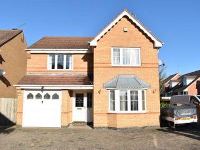 House for sale in Northampton, Northamptonshire