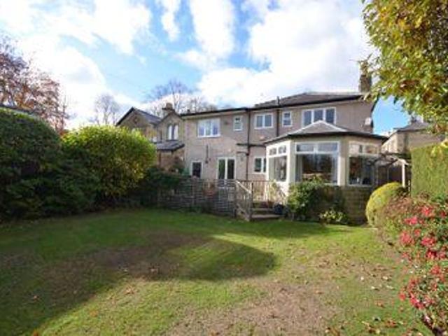 House for sale in Halifax, Calderdale