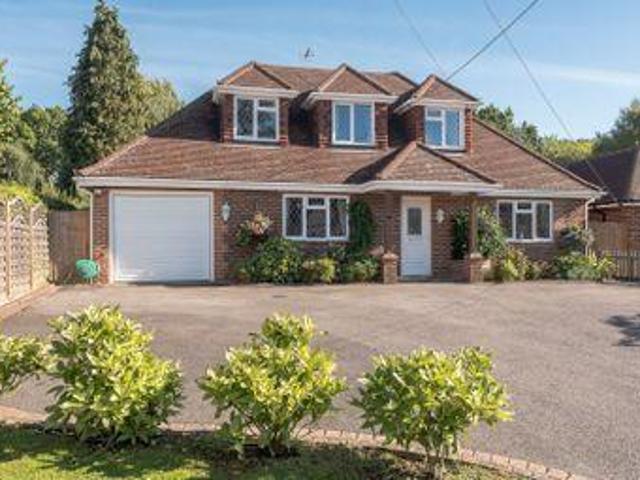 House for sale in Fole, Surrey