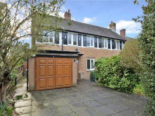 House for sale in Worcester Park, Greater London