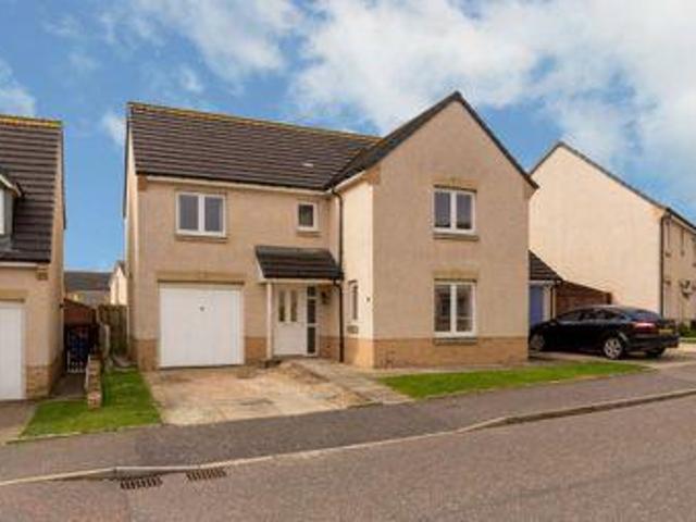 House for sale in Bathgate, West Lothian