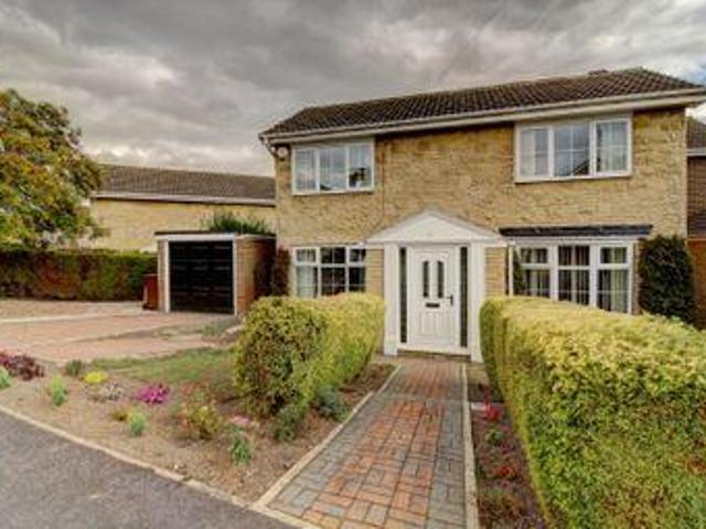 House for sale in Ossett, West Yorkshire