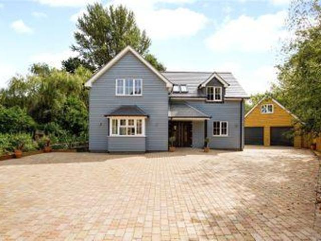 House for sale in Perryfields, West Sussex