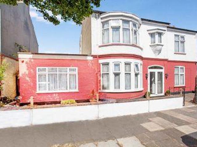 House for sale in Alton Barnes, Essex