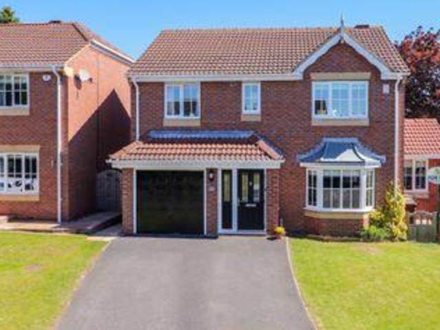 House for sale in Ossett, West Yorkshire