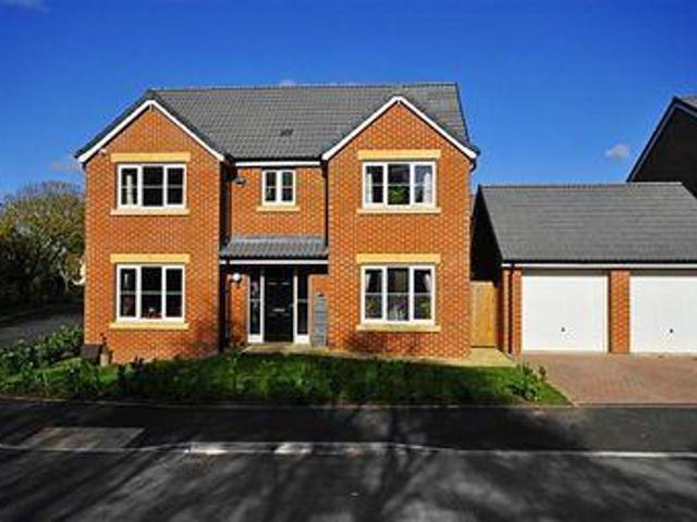 House for sale in Gloucester, Gloucestershire