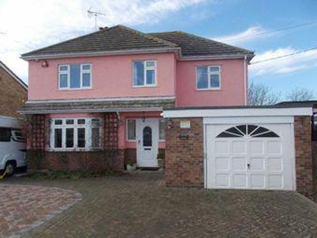 House for sale in Dale Hill, Essex