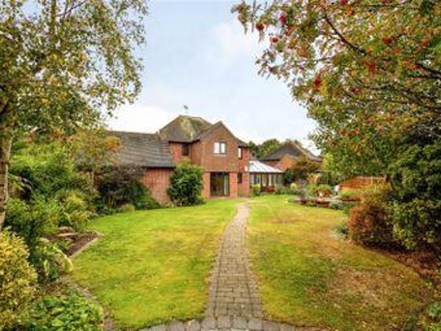House for sale in Horsham, West Sussex