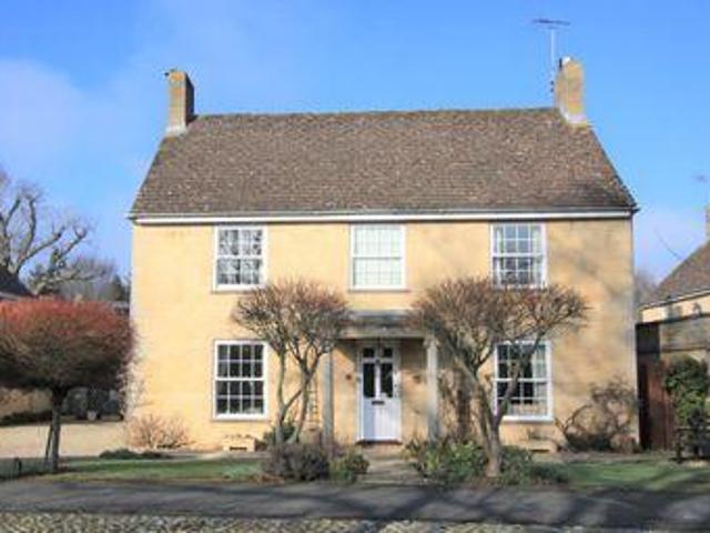 House for sale in Lechlade, Cotswold
