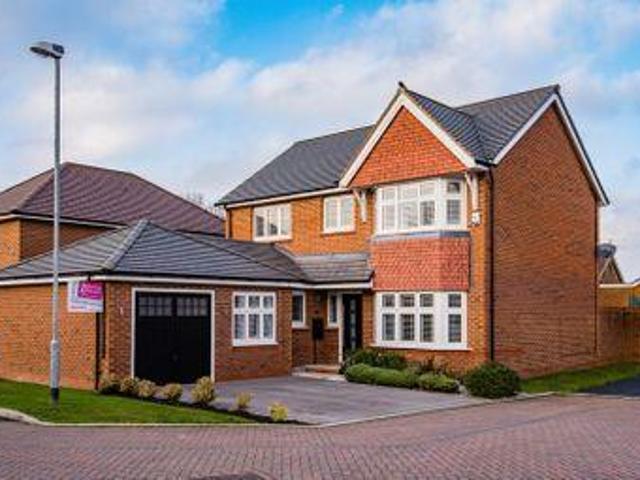House for sale in Roby Mill, Lancashire