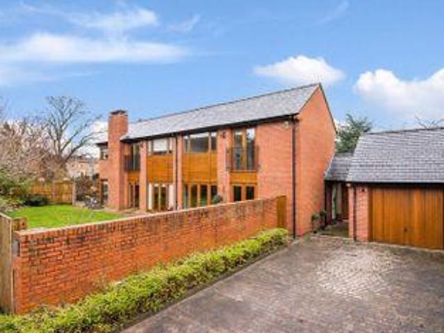 House for sale in Roby Mill, Lancashire