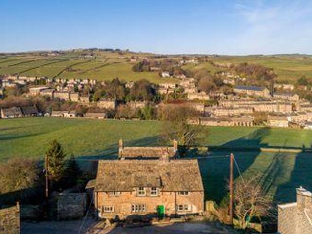 House for sale in Holmfirth, West Yorkshire