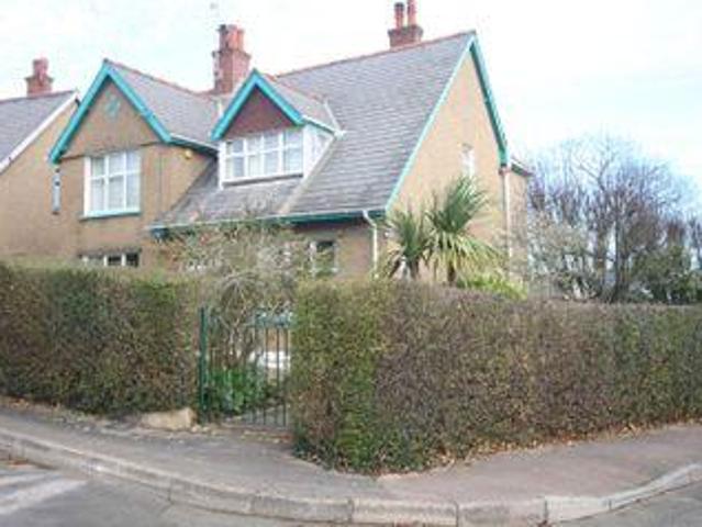 House for sale in Griffithstown, Wales