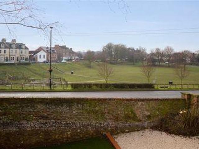 House for sale in High Field, York