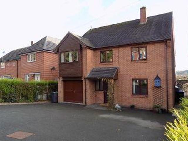 House for sale in Froggatt, East Midlands