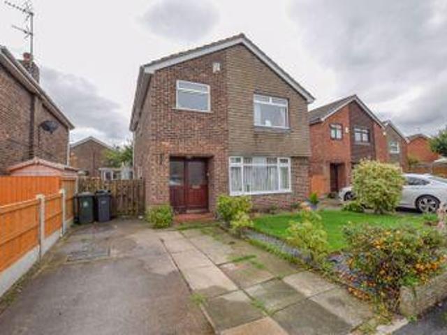 House for sale in Rossmore, Cheshire