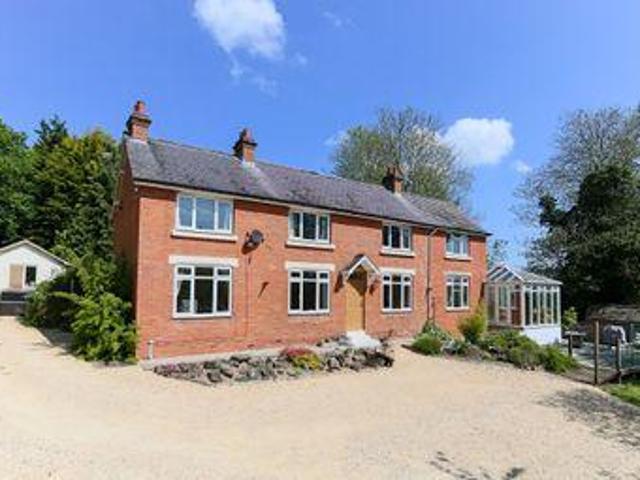 House for sale in Redditch, Worcestershire