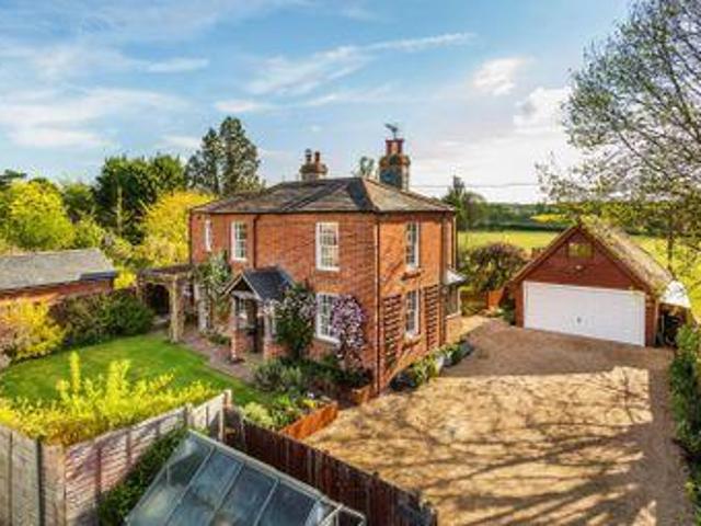 House for sale in Horsham, West Sussex