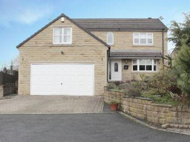 House for sale in Huddersfield, West Yorkshire