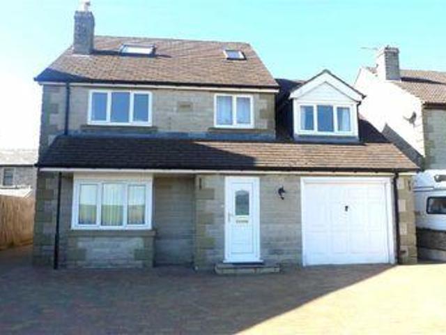 House for sale in Charlesworth, East Midlands