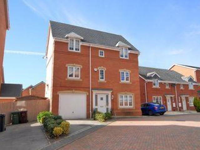 House for sale in West Yorkshire