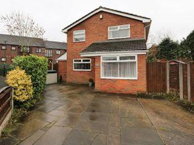 House for sale in Roby Mill, Lancashire