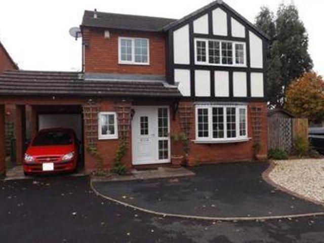 House for sale in Bromsgrove, Worcestershire