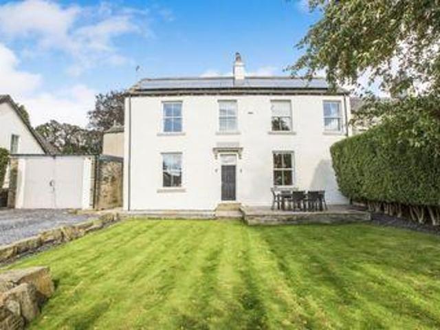 House for sale in Halifax, West Yorkshire