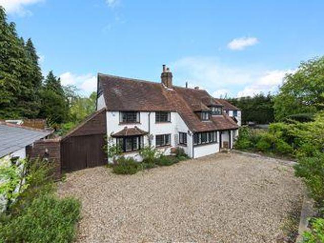 House for sale in Tadworth, Reigate and Banstead