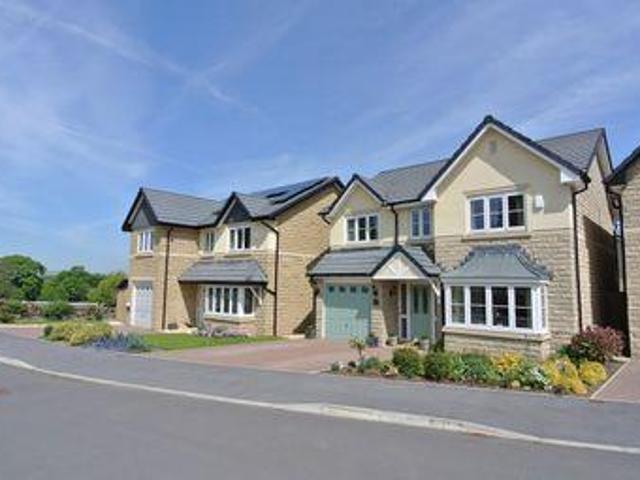 House for sale in Holmfirth, West Yorkshire