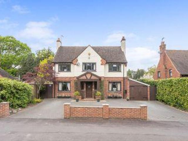 House for sale in Hillview, Surrey