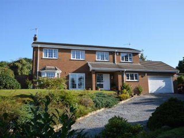 House for sale in Ammanford, Wales