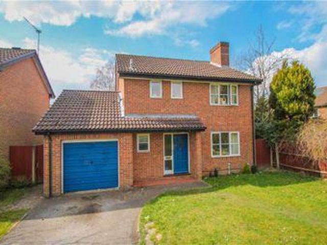 House for sale in Heol-las, Surrey