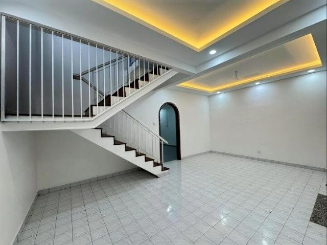 Terraced House for sale in Ulu Tiram, Johor