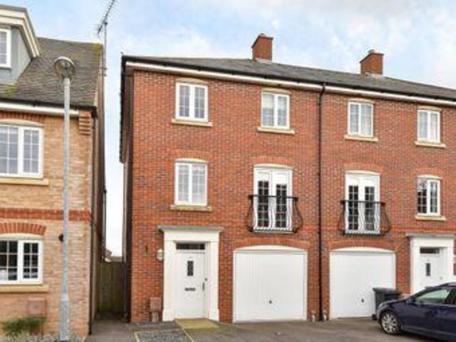 House for rent in Littlecote, West Sussex