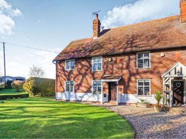 House for sale in Duton Hill