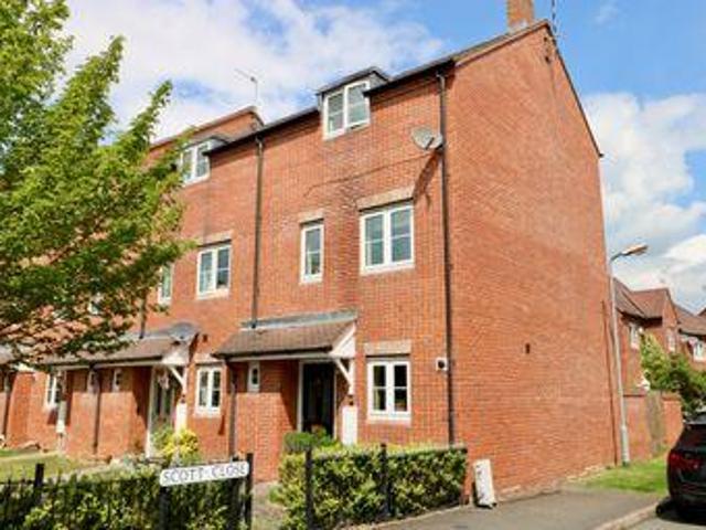 House for sale in Lyons, Greater London