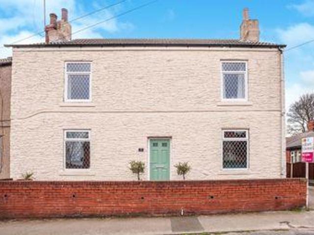 House for sale in Knottingley, West Yorkshire
